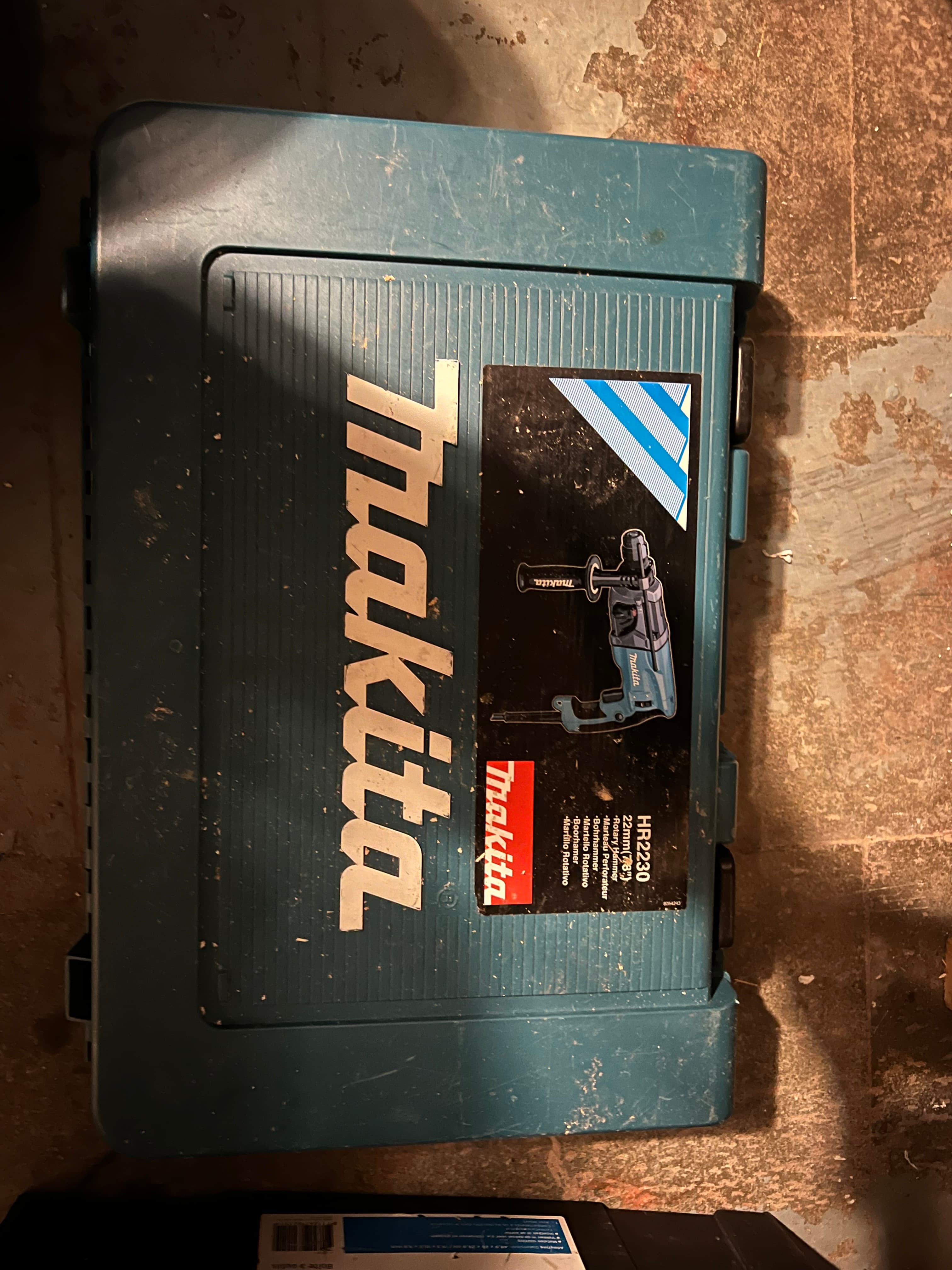 Makita HR 2230 boormachine