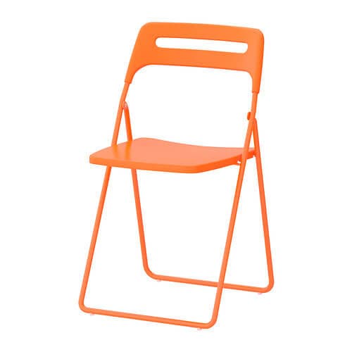 6 oranje klapstoelen