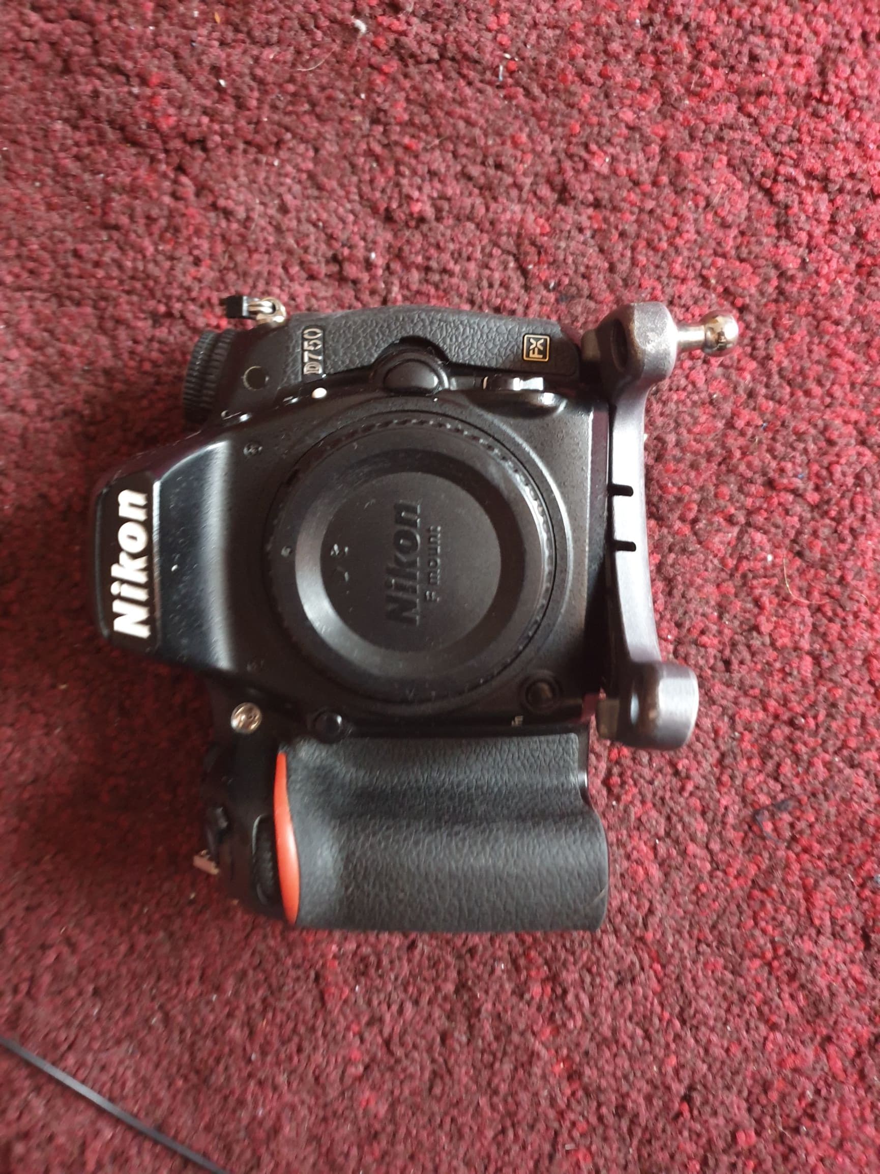 Nikon D750 (Full Frame camera
