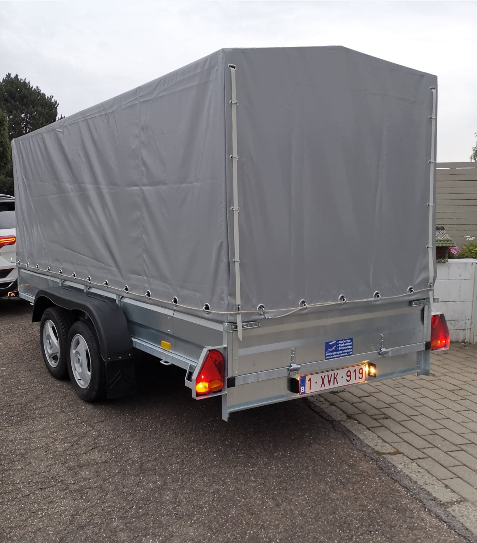 aanhangwagen met huif dubbelasser ongeremd