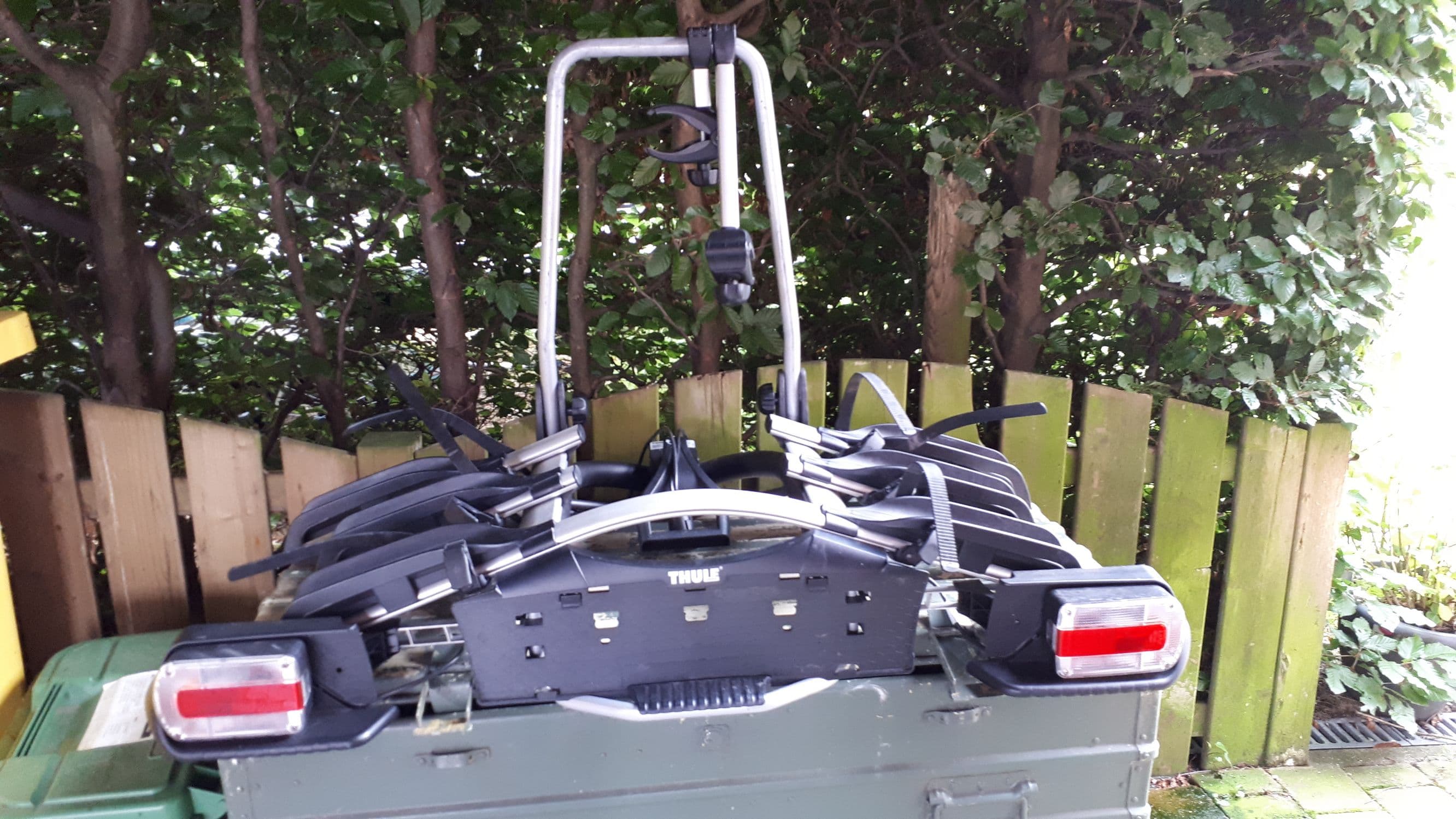 Fietsendrager Thule (3 fietsen) voor montage op trekhaak