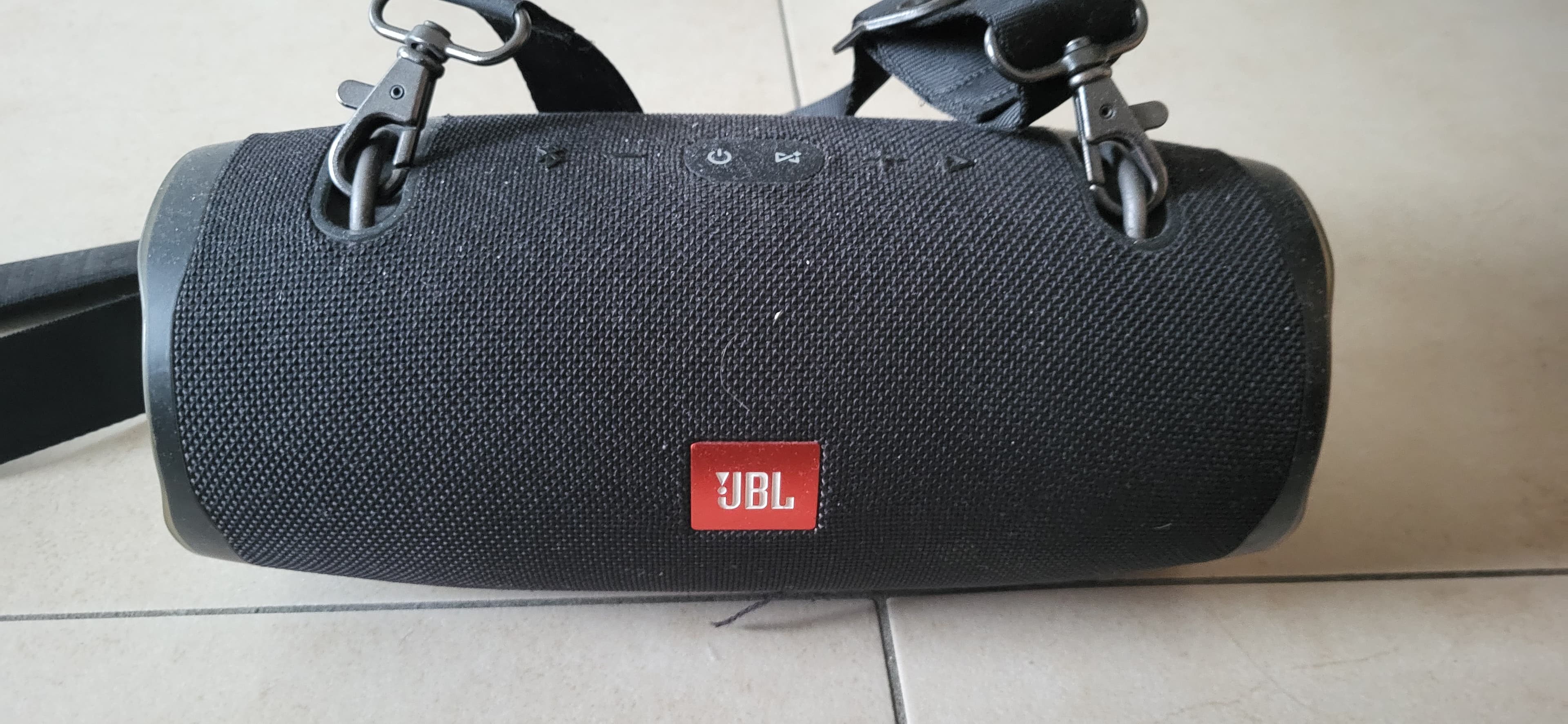 JBL extreme 2