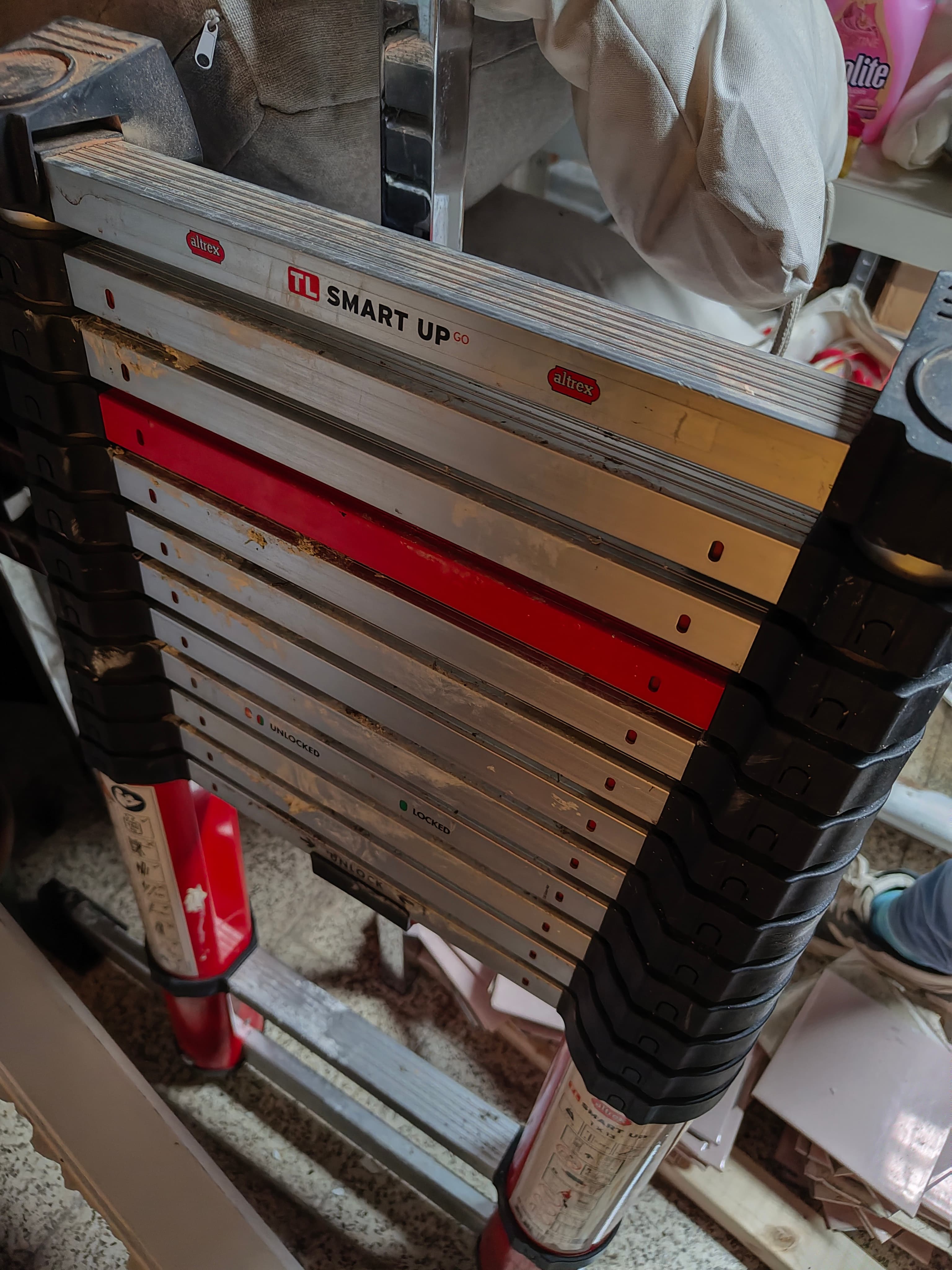 Sliding ladder