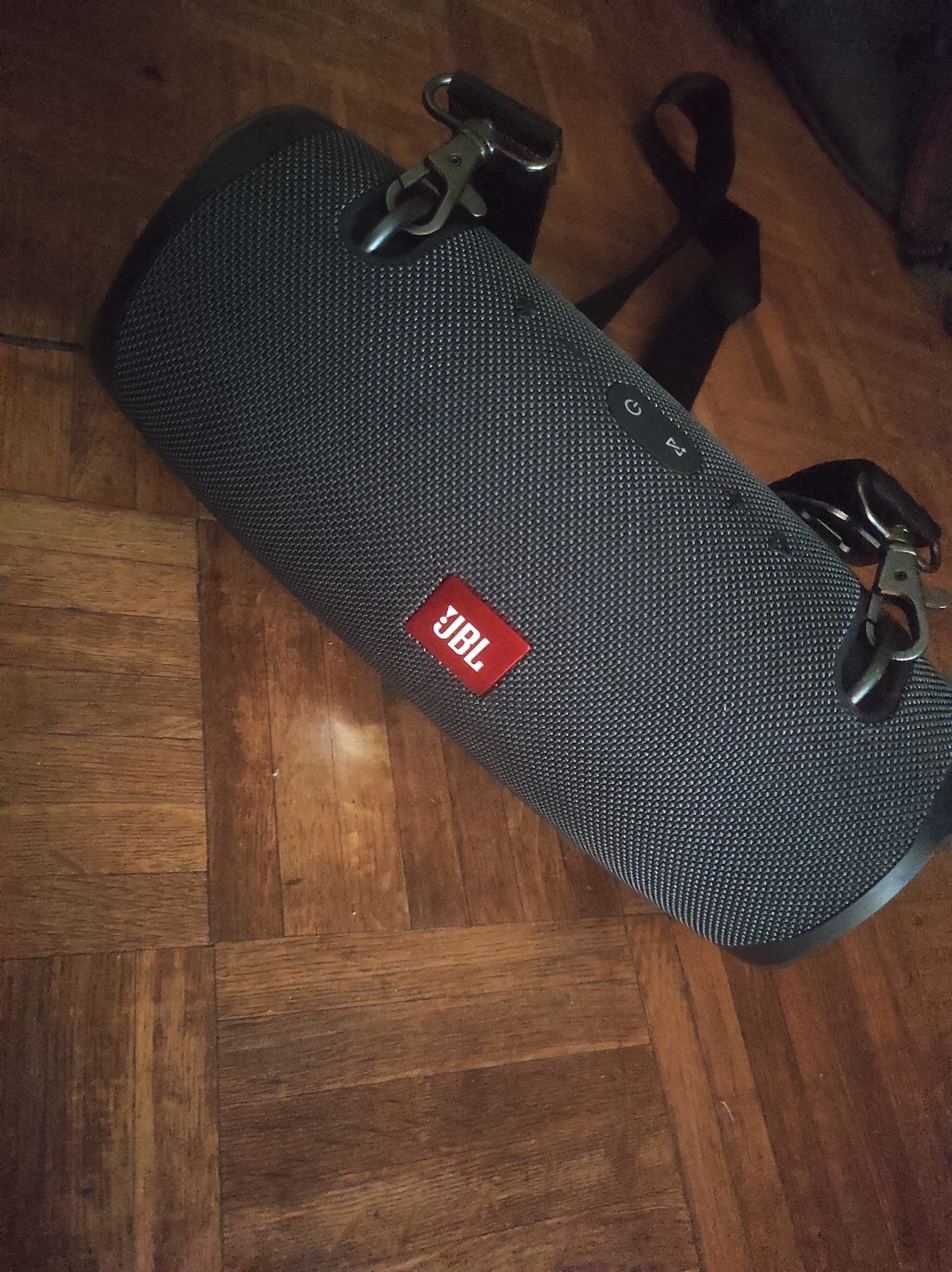Jbl Xtreme2 speaker